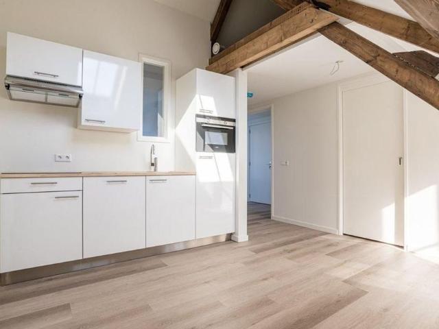 Appartement te huur in Strijen, Oosterhout