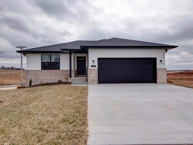 House for sale in Nixa, Missouri