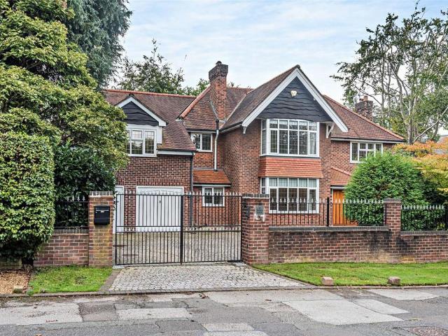 House for rent in Dean Row, Wilmslow