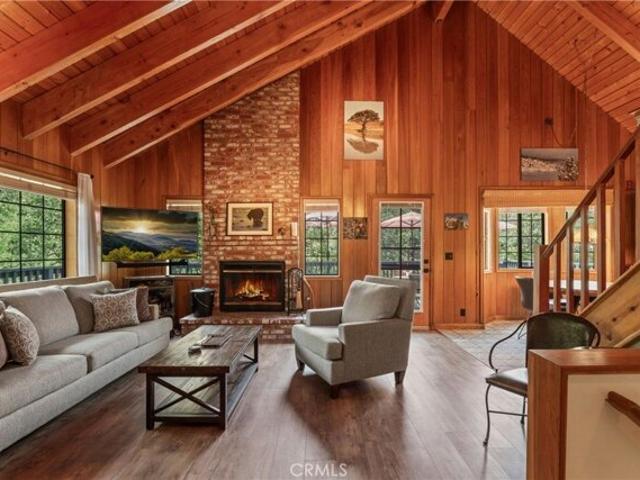 House for sale in Cedar Glen, California