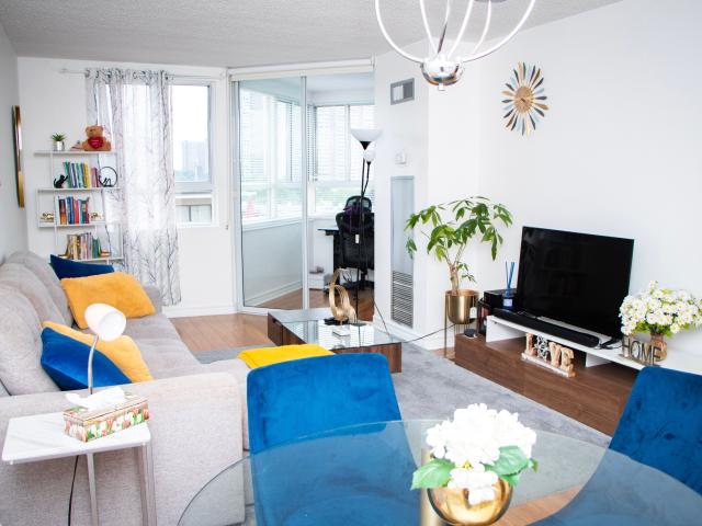 Apartment for rent in Woburn, Ontario