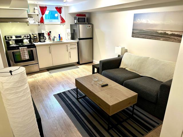 Room for rent in Woburn, Ontario