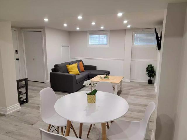Room for rent in Woburn, Ontario