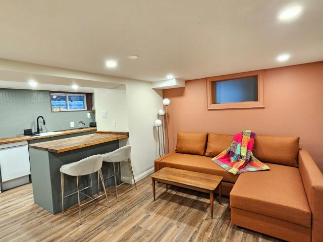 Room for rent in Woburn, Ontario