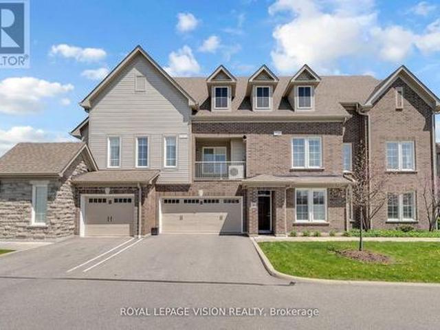 Townhouse for sale in Woburn, Ontario