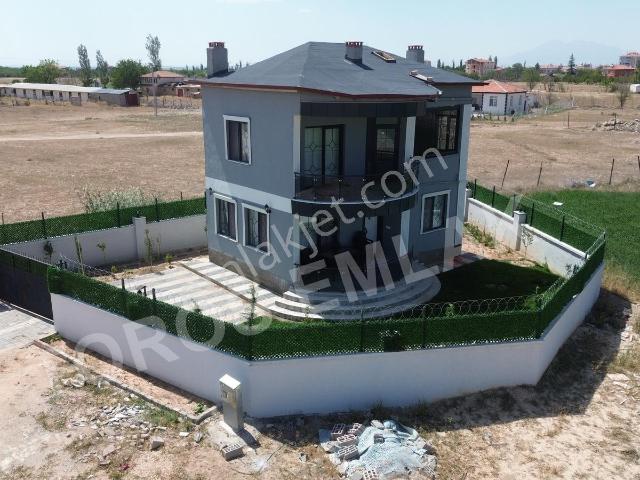 Niğde içerisinde satılık Villa