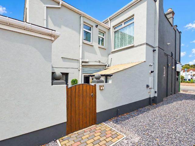 Studio for rent in Preston, Paignton
