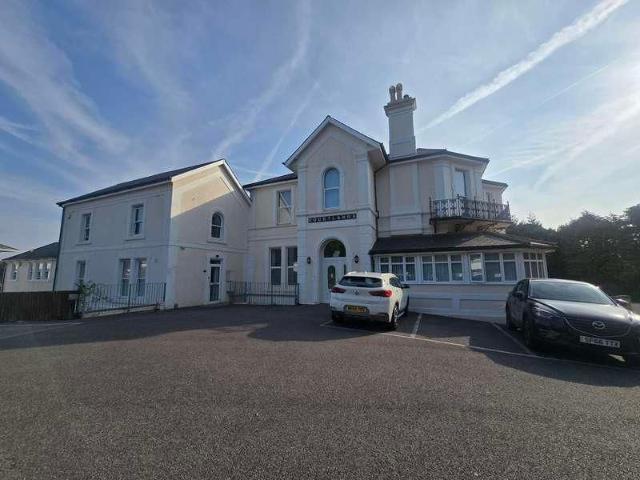 Apartment for rent in Livermead, Paignton