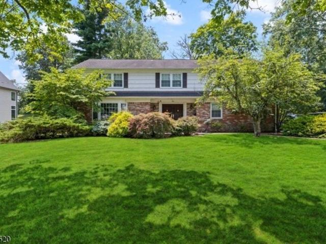 House for sale in Livingston