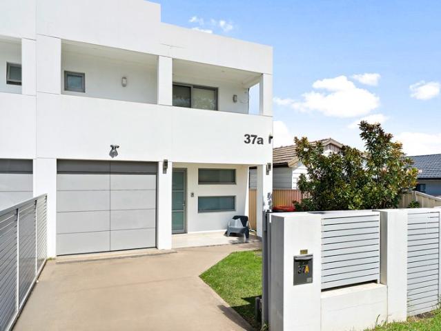 Duplex for sale in Sydney, New South Wales