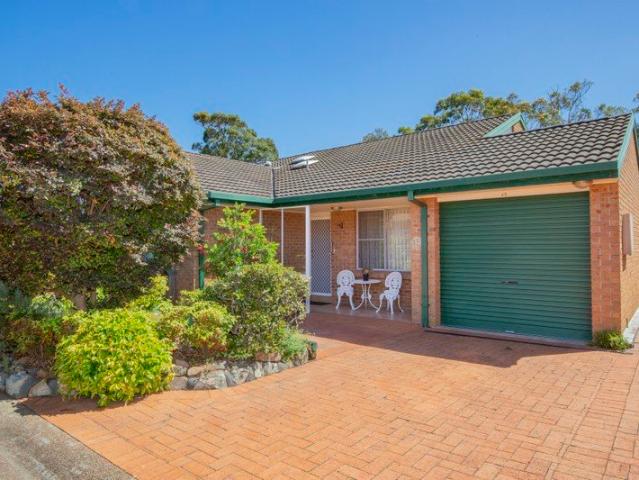 Duplex for sale in Warners Bay, Newcastle-Maitland