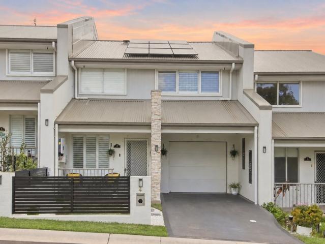 Townhouse for sale in Arcadian Hills, Sydney