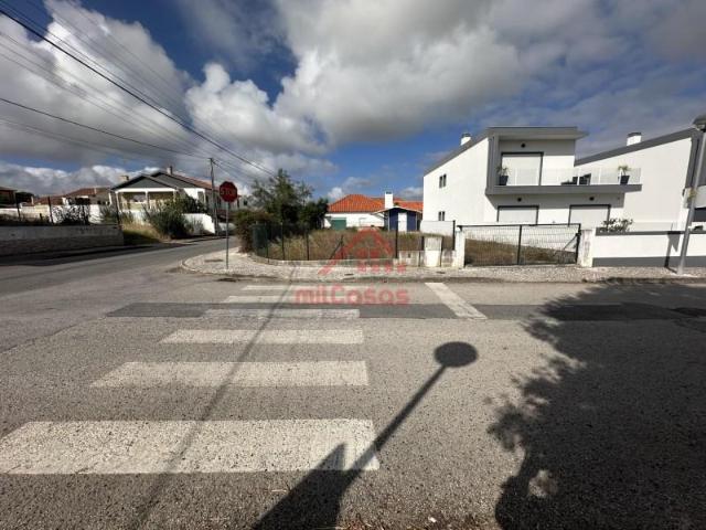 Terreno venda em Varatojo, Torres Vedras