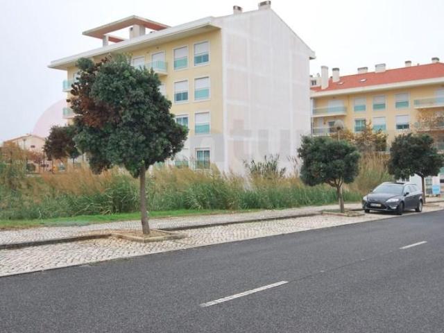 Terreno venda em Varatojo, Torres Vedras