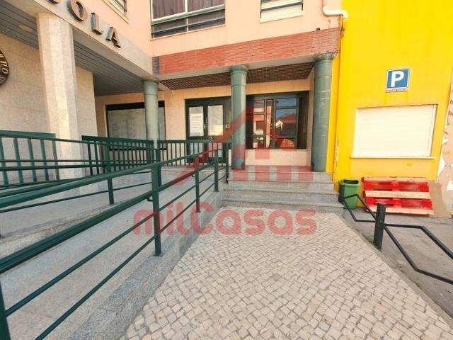 Loja venda em Casal Martingil, Torres Vedras