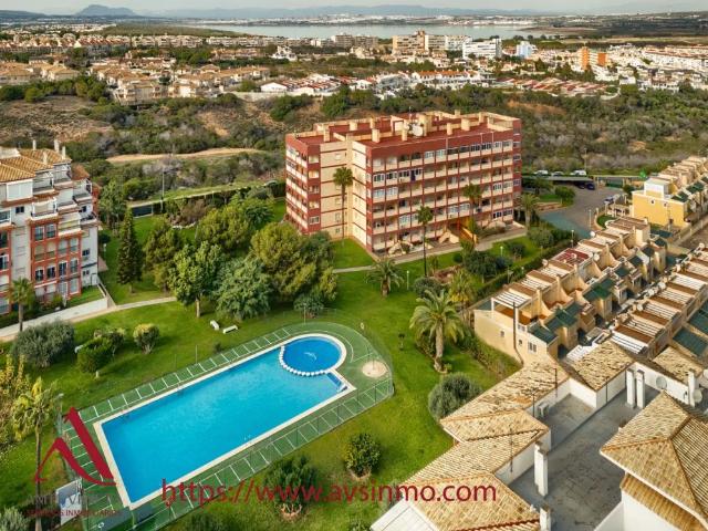 Apartamento en alquiler en Cabo Cervera-Playa la Mata, el Baix Segura / La Vega Baja