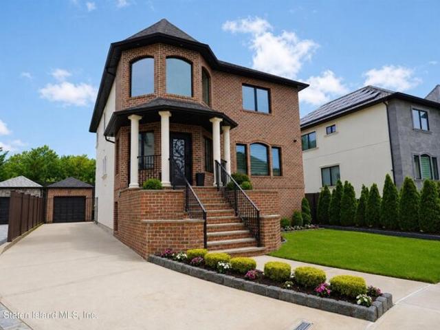 House for sale in Arverne, New York