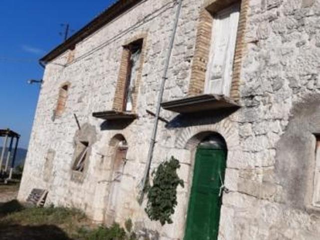 Villa Indipendente in vendita a Torricella Peligna, Abruzzo