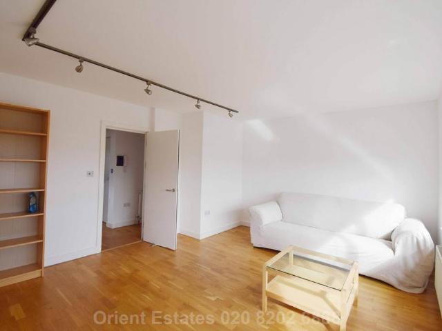Apartment for rent in Kingsbury, Greater London
