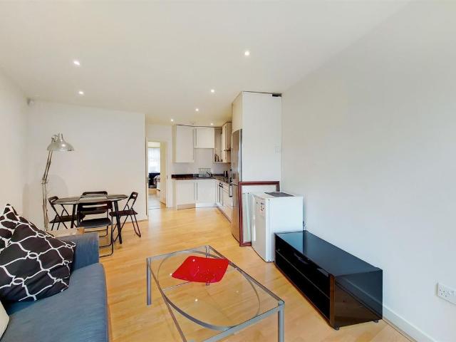 Apartment for rent in London Borough of Barnet, Greater London