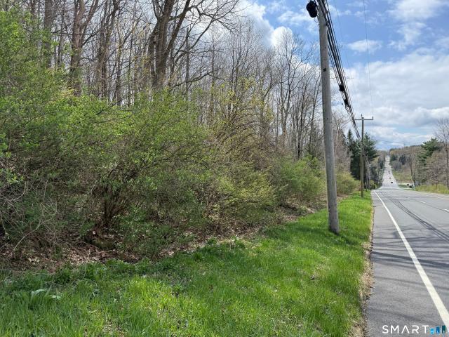 Property for sale in Litchfield