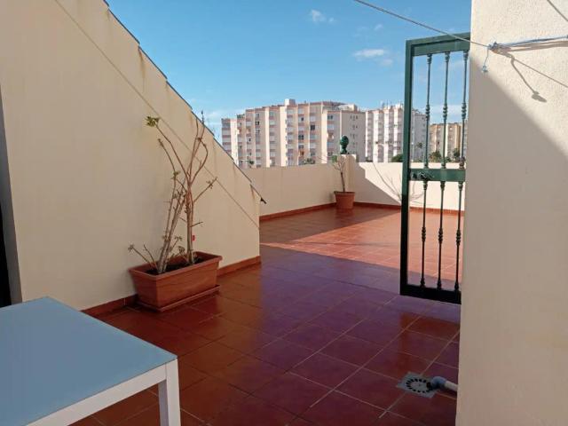 Apartamento en alquiler en Castillo Bajo-Conejito, La Axarquía