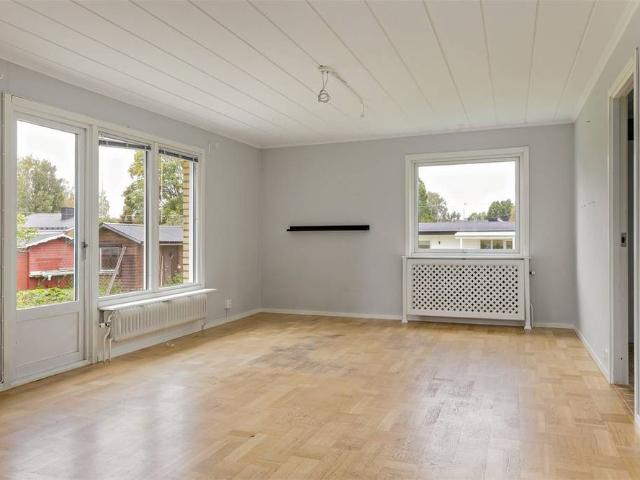 Hus hyra i Sanden, Boden