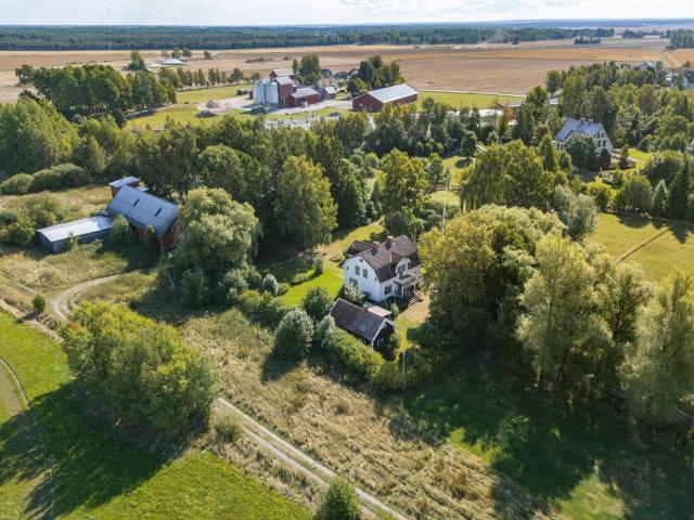 Gård till salu i Örebro