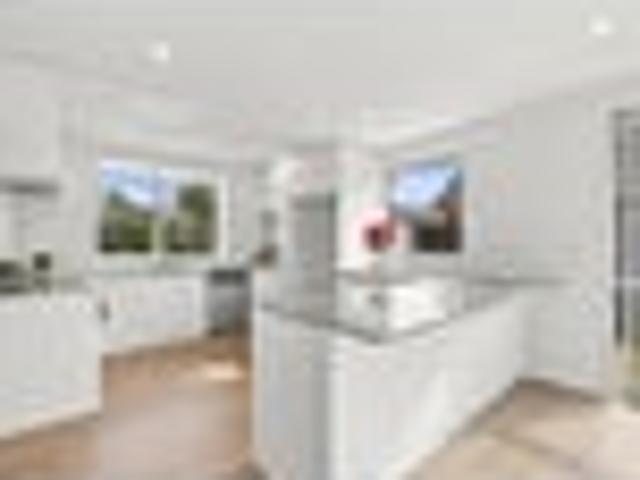 House for sale in Chaslands, Canterbury