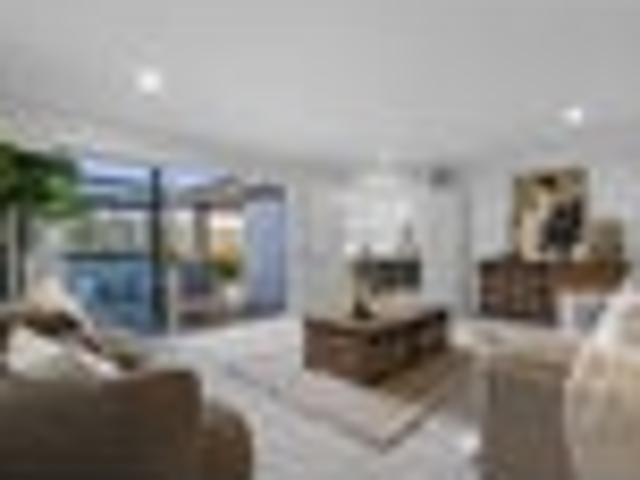 House for sale in Brookfield