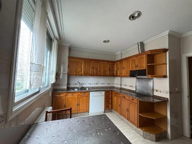 Piso en venta en O Carroleiro, Ourense