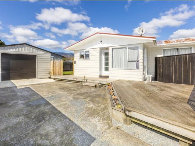 House for rent in Tōtara Park, Upper Hutt