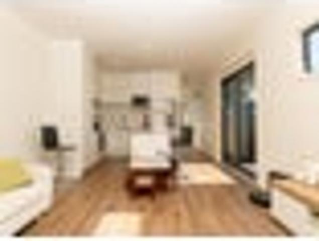 Townhouse for rent in Howick, Oroua County