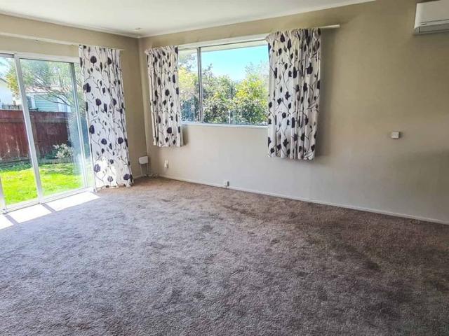 Townhouse for rent in Pauatahanui, Wellington