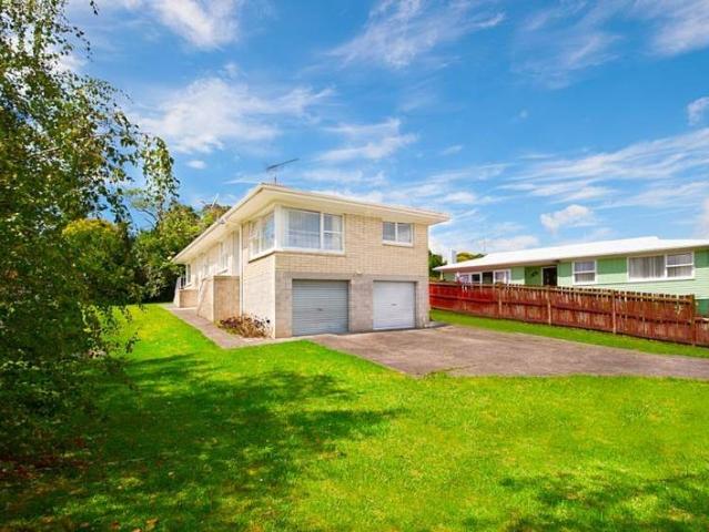 House for rent in Tōtara Vale, Kaipātiki