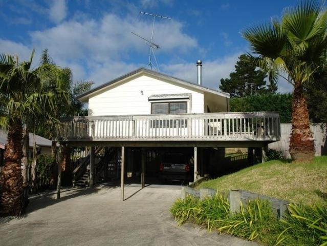 House for rent in Tōtara Vale, Kaipātiki