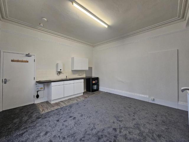Apartment for rent in St Michaels, Paignton