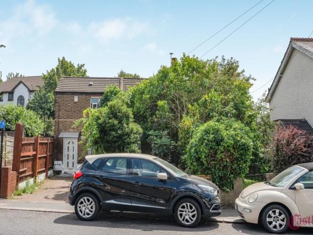 House for rent in Bowes, Greater London