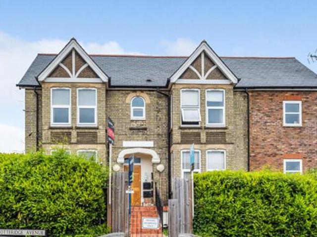 House for sale in Totteridge, Cressex
