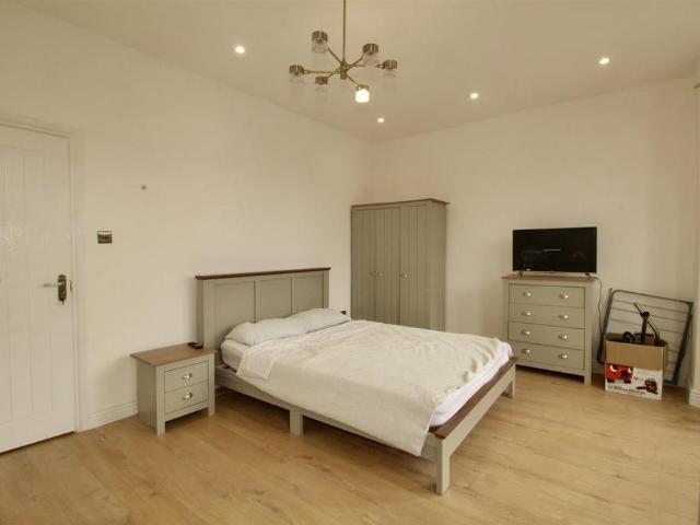 House for rent in Freezywater, Greater London