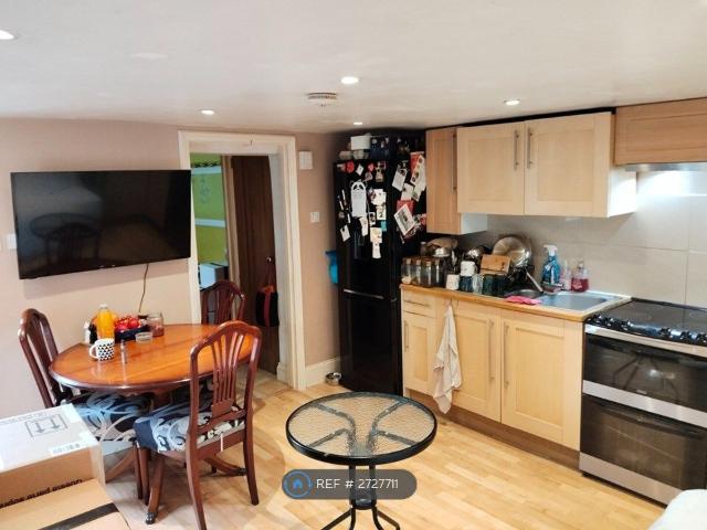 Apartment for rent in High Wycombe Community Board, High Wycombe