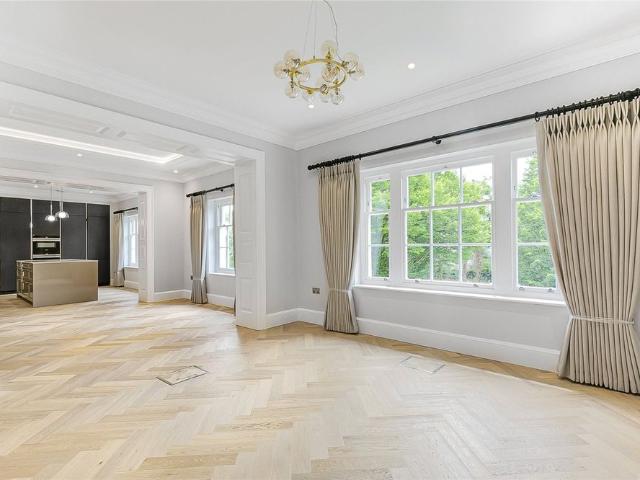 Apartment for rent in Totteridge, Greater London