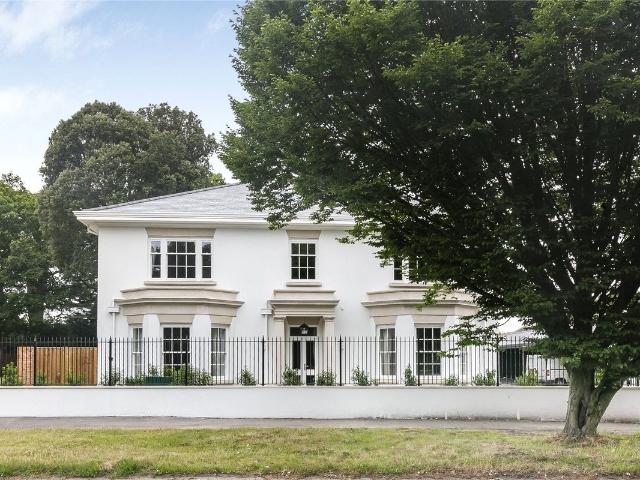 Apartment for rent in Totteridge, Greater London
