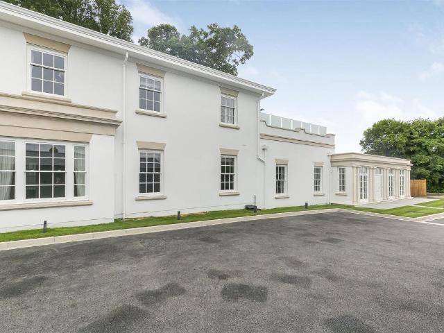 Apartment for rent in Totteridge, Greater London