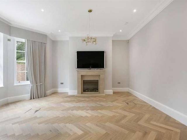 Apartment for rent in London Borough of Barnet, Greater London