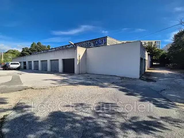 Garage vente à Arrondissement de Toulon, Toulon