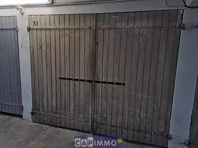 Garage vente à Arrondissement de Toulon, Toulon