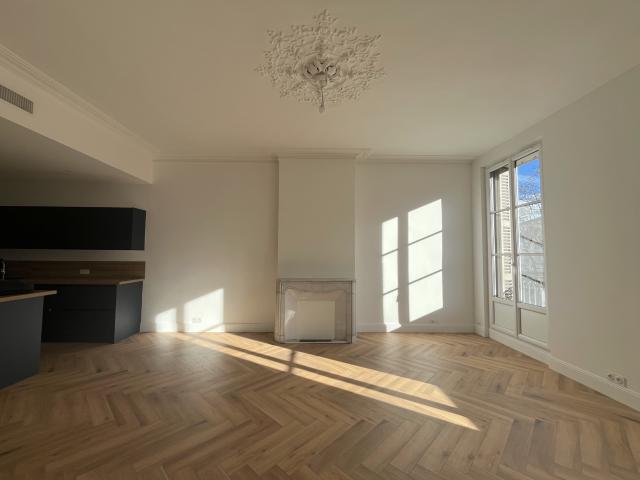 Bureau vente à Arrondissement de Toulon, Toulon