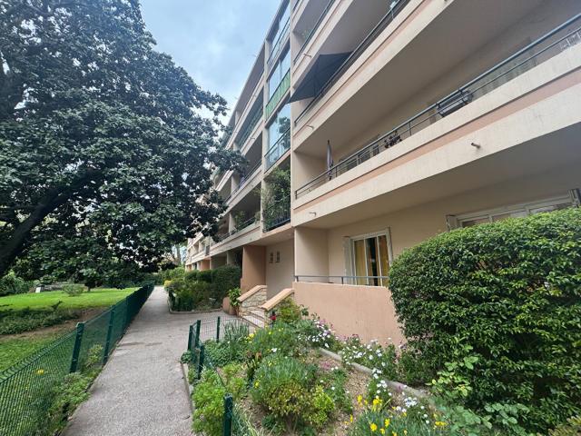 Appartement vente à Chemin de Saint-Honorat, Toulon