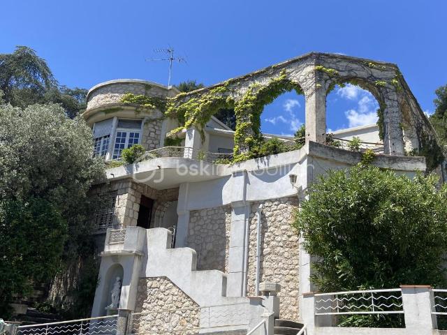 Château vente à Arrondissement de Toulon, Toulon